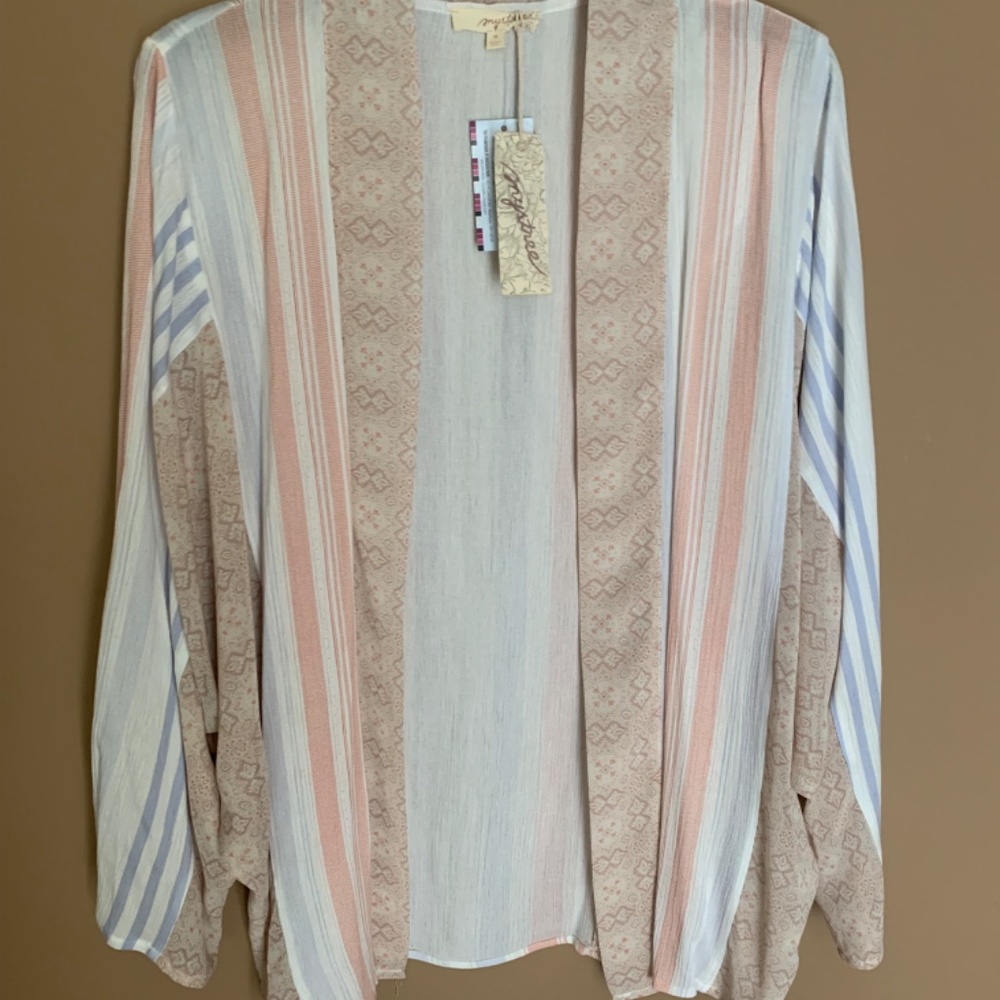 Mystree peach and tan & light blue open top. Size M. NWT